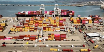 California Governor: U.S. government tariff policy “does not represent the will of the people”