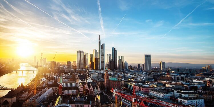 Foreign Ministry Spokesperson: China has the ability and confidence to deal with various risks and challenges