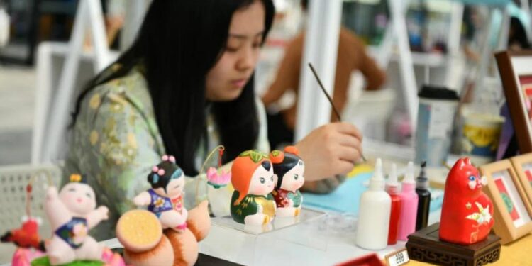 “Shuiyun Jiangsu·Enjoy intangible cultural heritage at the doorstep” Wuxi Station event was held in Meili Ancient Town