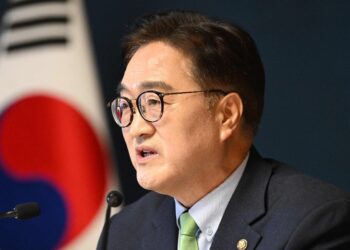 South Korea’s president proposes a national referendum on presidential election day