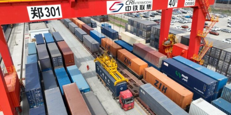 The China-Laos Railway (Zhengzhou-Vianxiang South) international freight trains have been launched in the first anniversary of operation according to the chart.