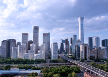 The central bank carried out MLF operations of 600 billion yuan today