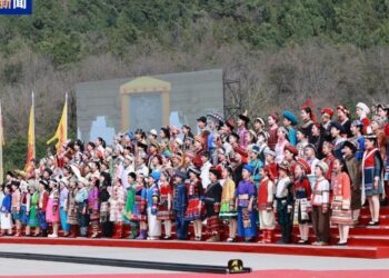The ceremony of public worship of Emperor Xuanyuan in the Qingming Festival in the year of Yisi was held in Huangling, Shaanxi
