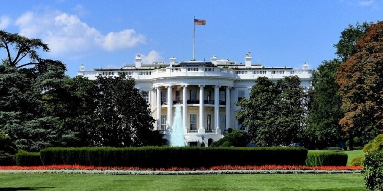 Trump announces the establishment of Federal Emergency Administration Review Committee