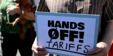 US media: US protests are “filled with anger at tariffs and market crashes”