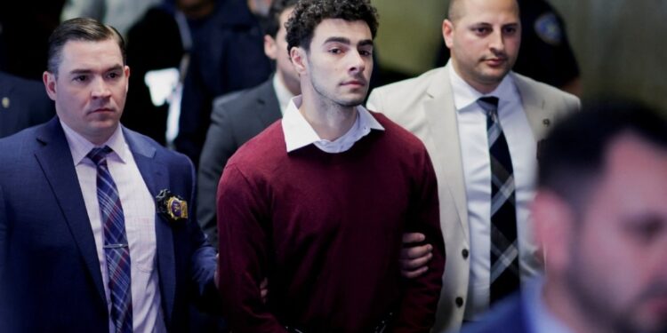 U.S. prosecutors formally seek death sentence for shooting United Health executive suspect