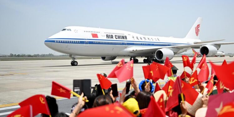 XI arrival in Hanoi for a state visit to Vietnam