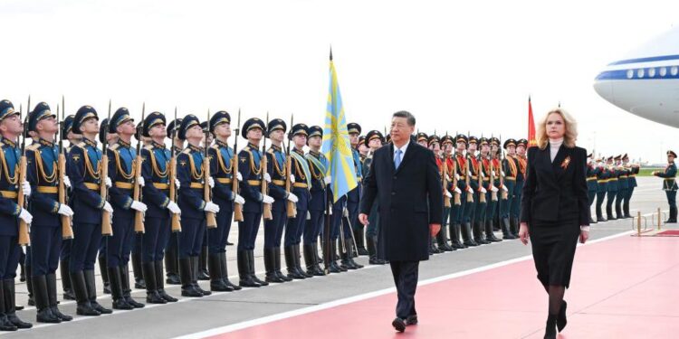 China and Russia have found the right track for inter-state interactions between major neighboring countries, according to Xi Jinping