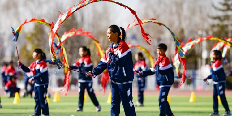 Sports activities incorporating elements of traditional culture animate Chinese campuses