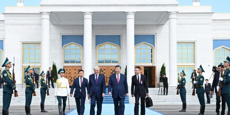 XI leaves Astana after her participation in the second Chinese-Asie Central summit