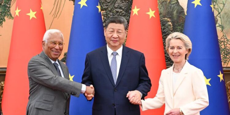 China and the EU must advocate openness and cooperation, and properly manage their differences
