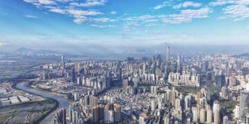 Shenzhen ranks at the top of Chinese cities in terms of foreign trade in the first semester