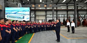 Xi Jinping inspects a manufacturing company in Shanxi