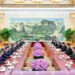 Xi Jinping meets the heads of foreign delegations participating in the meeting of the Council of Foreign Affairs of the OCS
