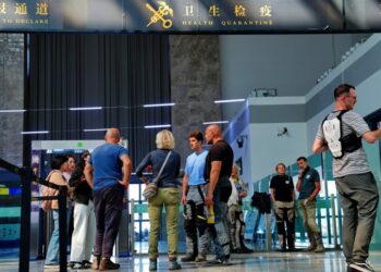 Isolated border post at Carrefour International
