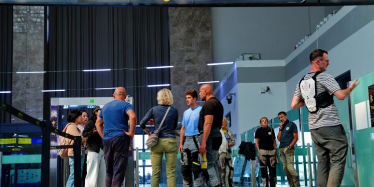 Isolated border post at Carrefour International