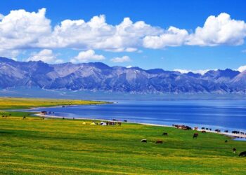 Lake Sayram: Symbol of ecotourism and journeys full of emotion
