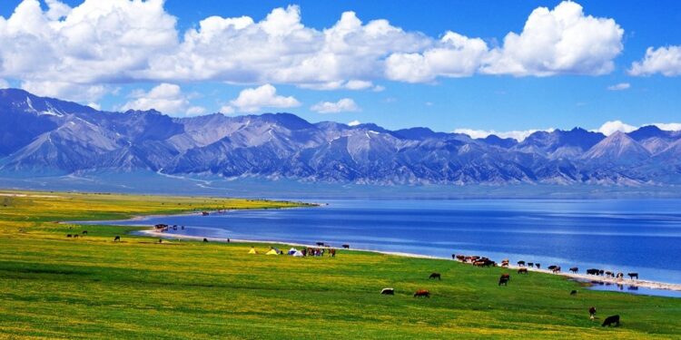Lake Sayram: Symbol of ecotourism and journeys full of emotion