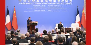 Xi Jinping and Emmanuel Macron attend the closing ceremony of the seventh meeting of the Sino-French Business Council