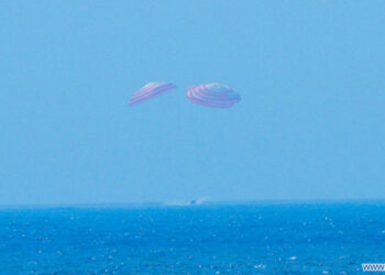 China completes first at-sea recovery of spacecraft return capsule