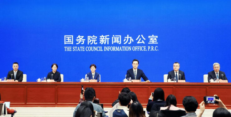 the five-year development objectives are focused on responding to the concerns of the population