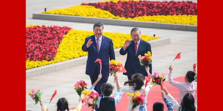 Chinese, Vietnamese leaders hold talks on strengthening extensive cooperation
