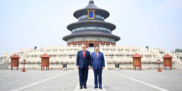 Xi Jinping and Donald Trump visit the Temple of Heaven