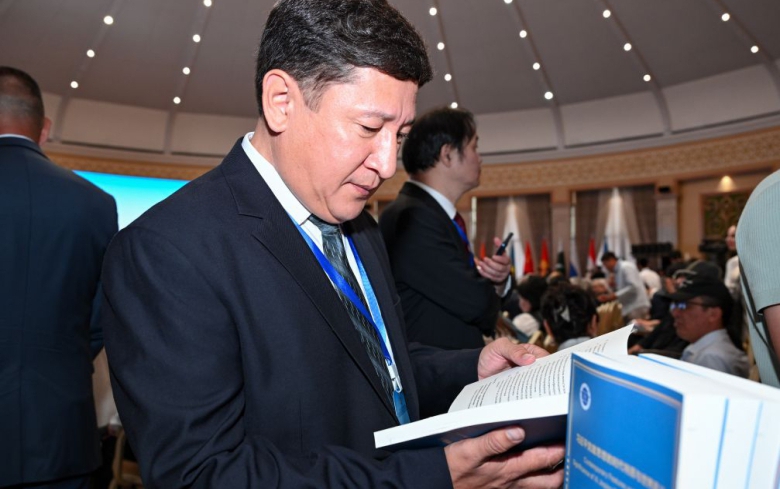 Report on Xi Jinping Thought on Party Building Published in Bishkek in Kyrgyz and Russian
