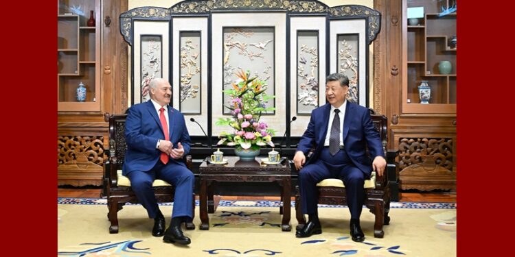 Xi Jinping meets with President of Belarus